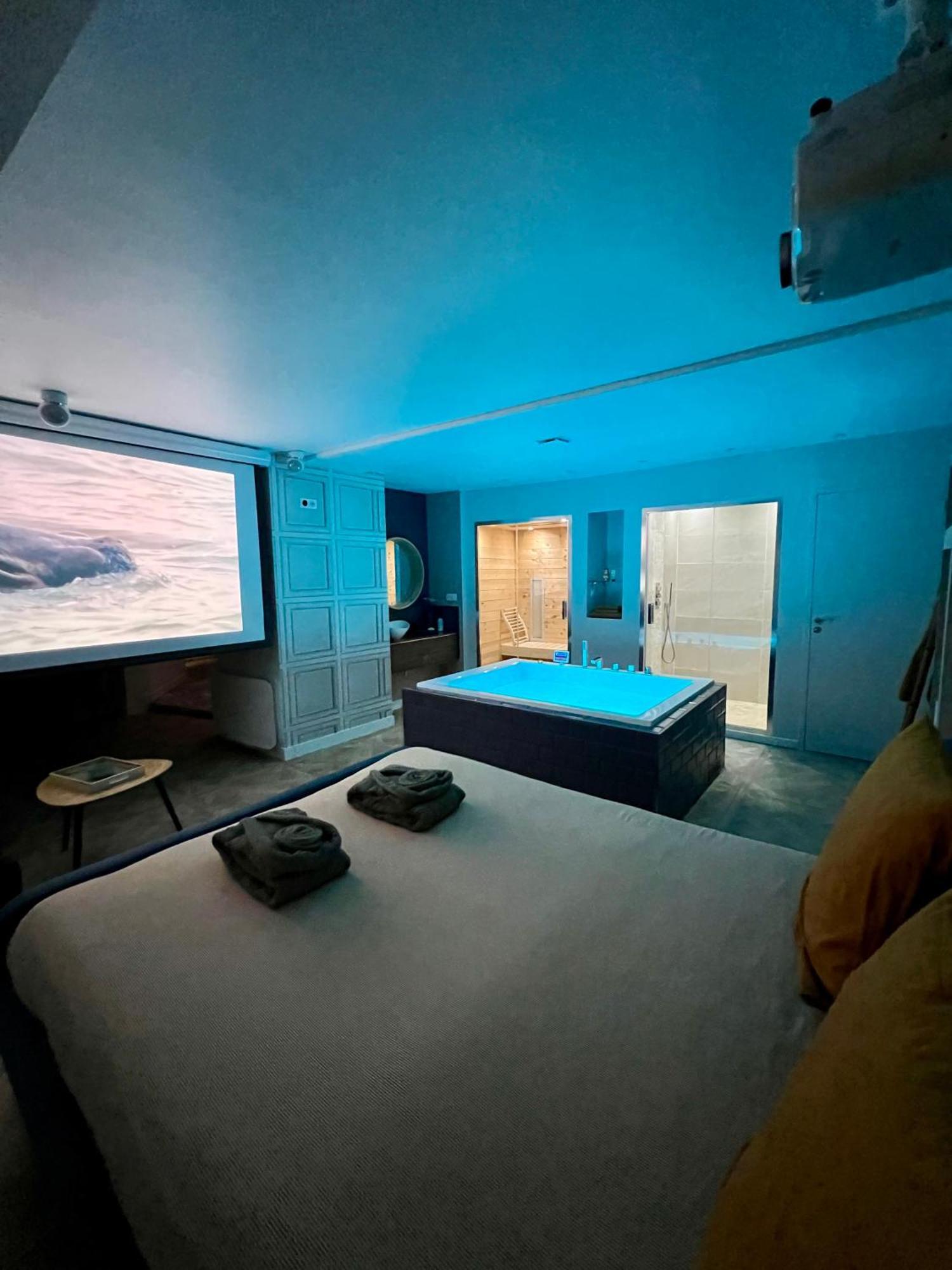 Appartement Avec Jacuzzi Sauna & Home Cinema - Nid D'Angers Exterior photo