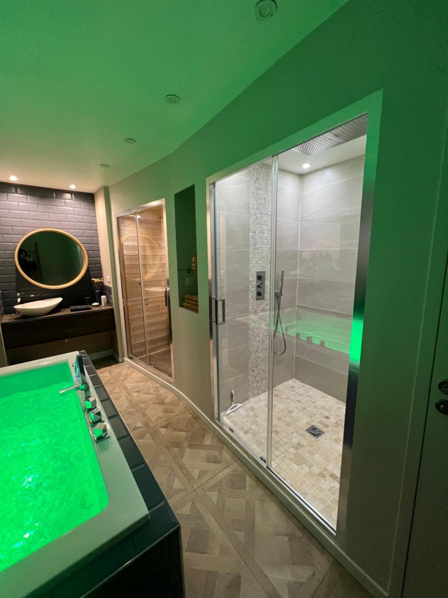 Appartement Avec Jacuzzi Sauna & Home Cinema - Nid D'Angers Exterior photo